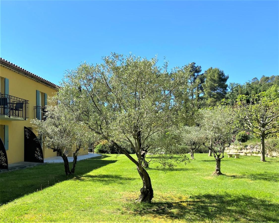 Les Sables D'Ocre & Spa Roussillon  Exterior photo