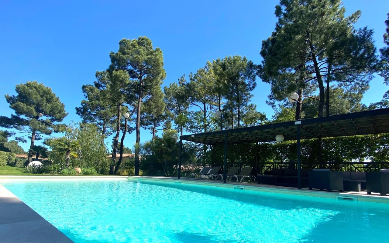 Les Sables D'Ocre & Spa Roussillon  Exterior photo